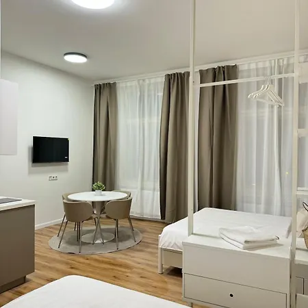 Modern 2Bed With St Ludmila View And Entire Square