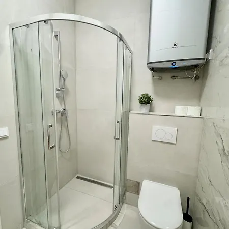 Modern 2bed With St Ludmila View And Entire Square Apartmán *